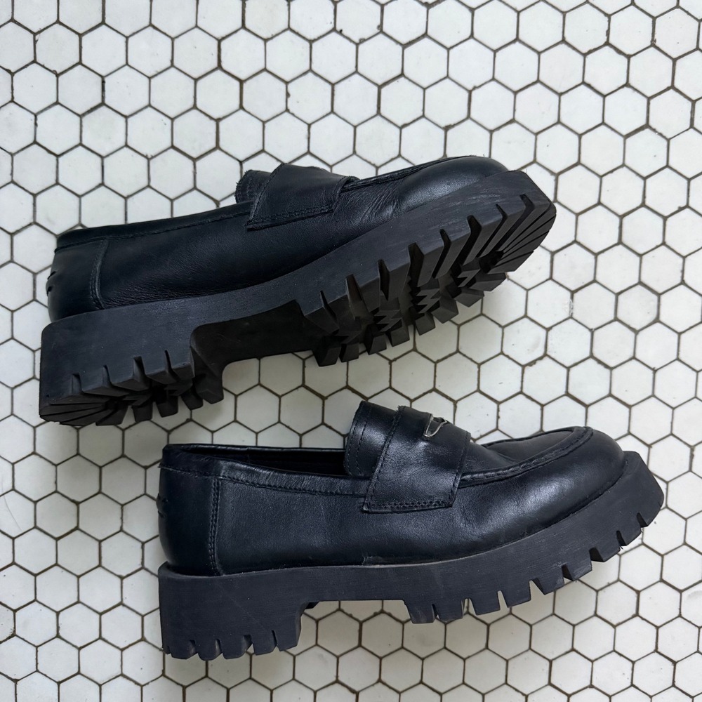 Steve Madden Loafers Black Leather Chunky Lug Sole Platform Penny Shoes 8 - Picture 6 of 6